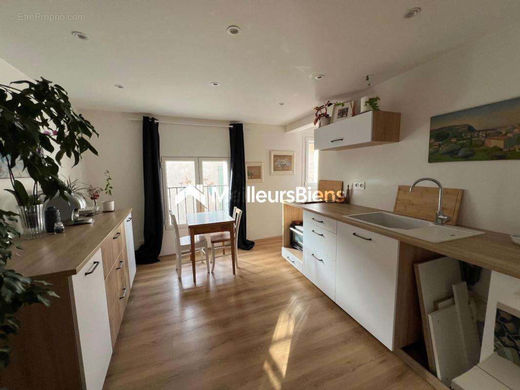 Maison à SAINT-JEAN-DE-SERRES