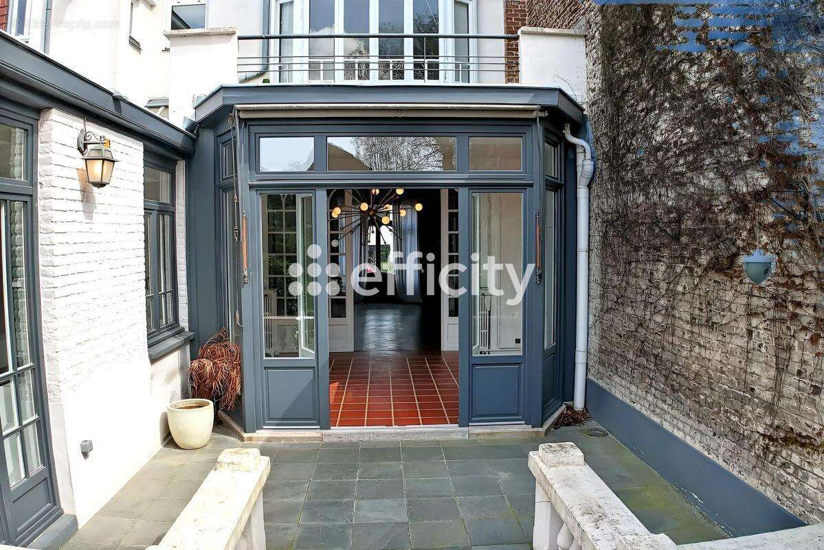 Maison à LA MADELEINE