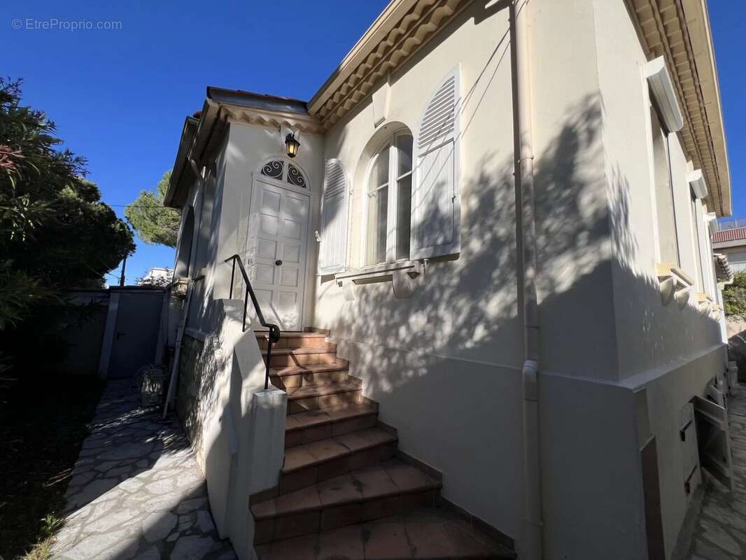 Antibes / salis / Ilette  : 300 m des plages - photo 3