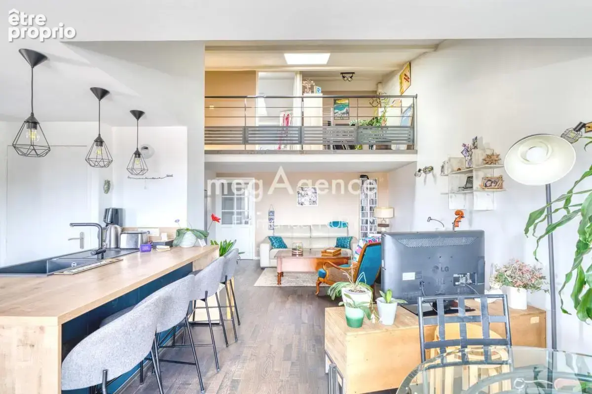 Cœur de Saint Genis-les-Ollières – T4 duplex avec balcon, parking & possibilitè garage - photo 6