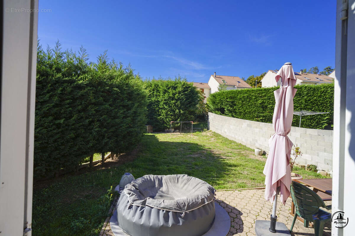 Maison à ROCHE-LA-MOLIERE