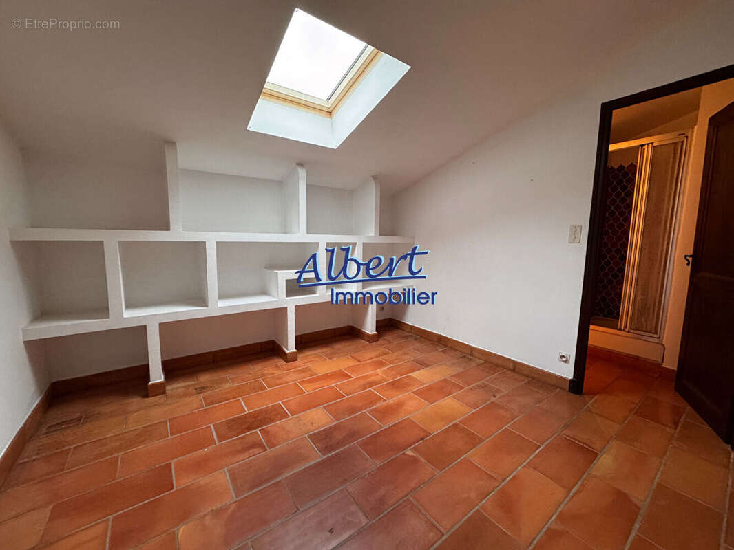 Maison à LE CASTELLET