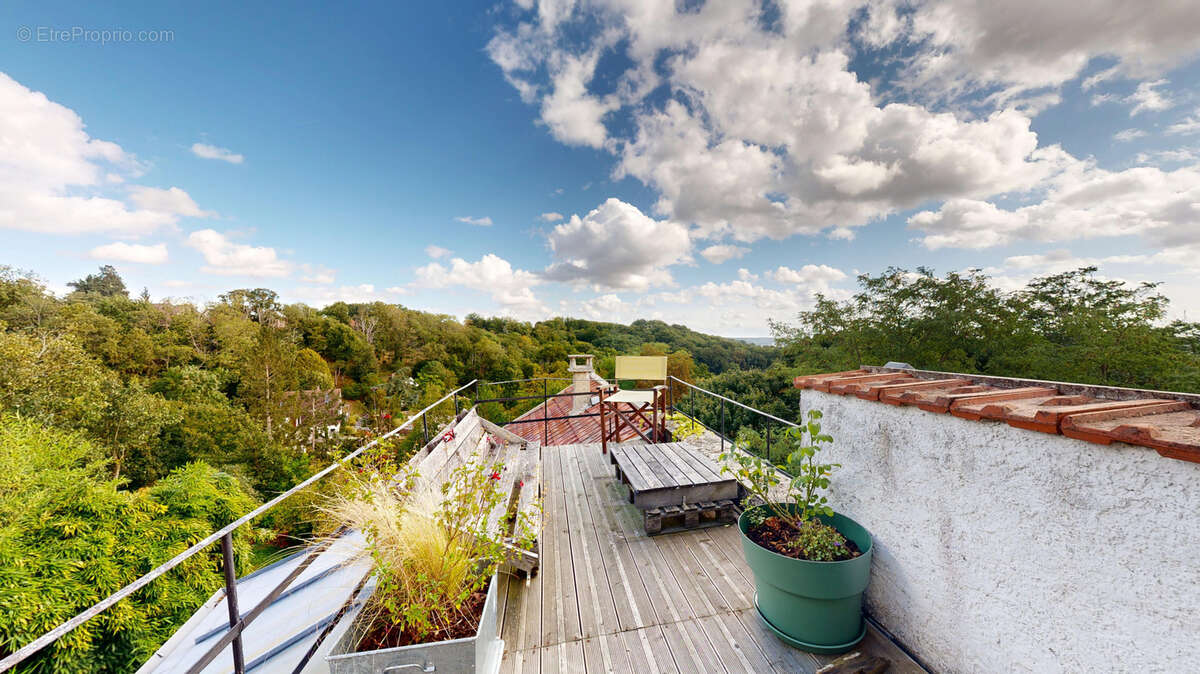 Maison à NEAUPHLE-LE-CHATEAU