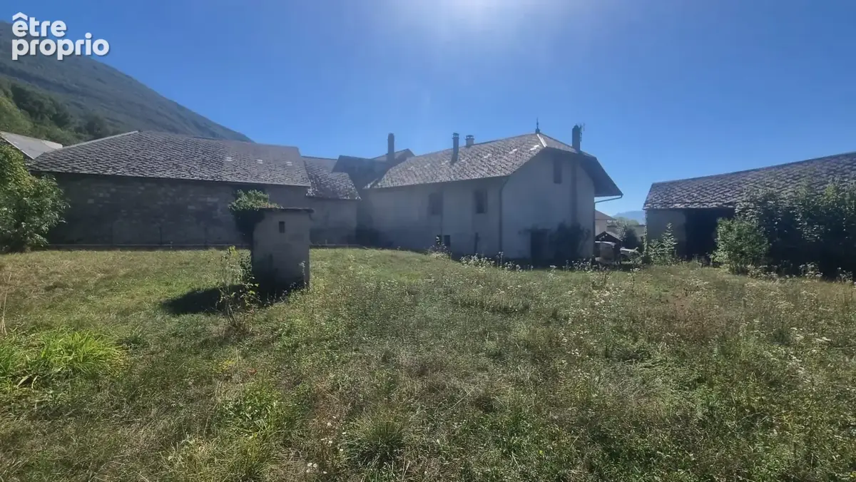 Maison en pierre avec gros ptotentiel - photo 5