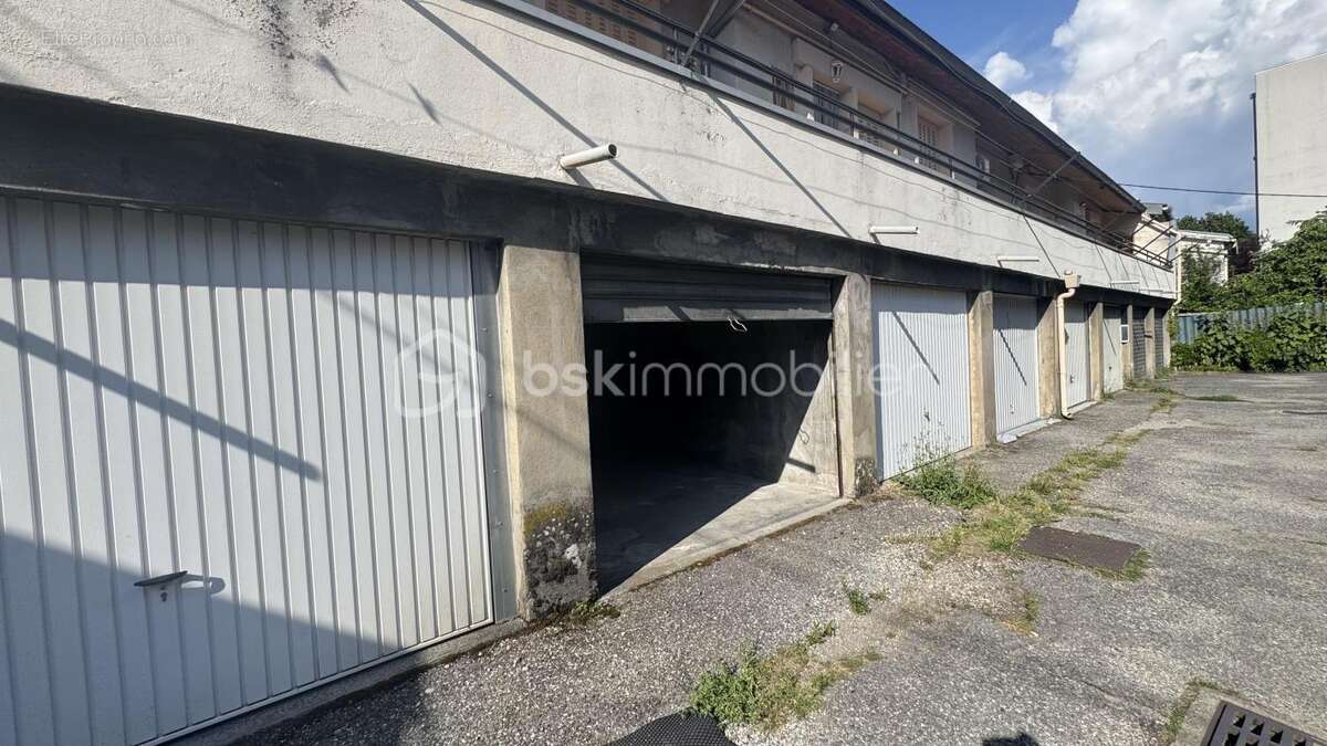 Parking à GRENOBLE