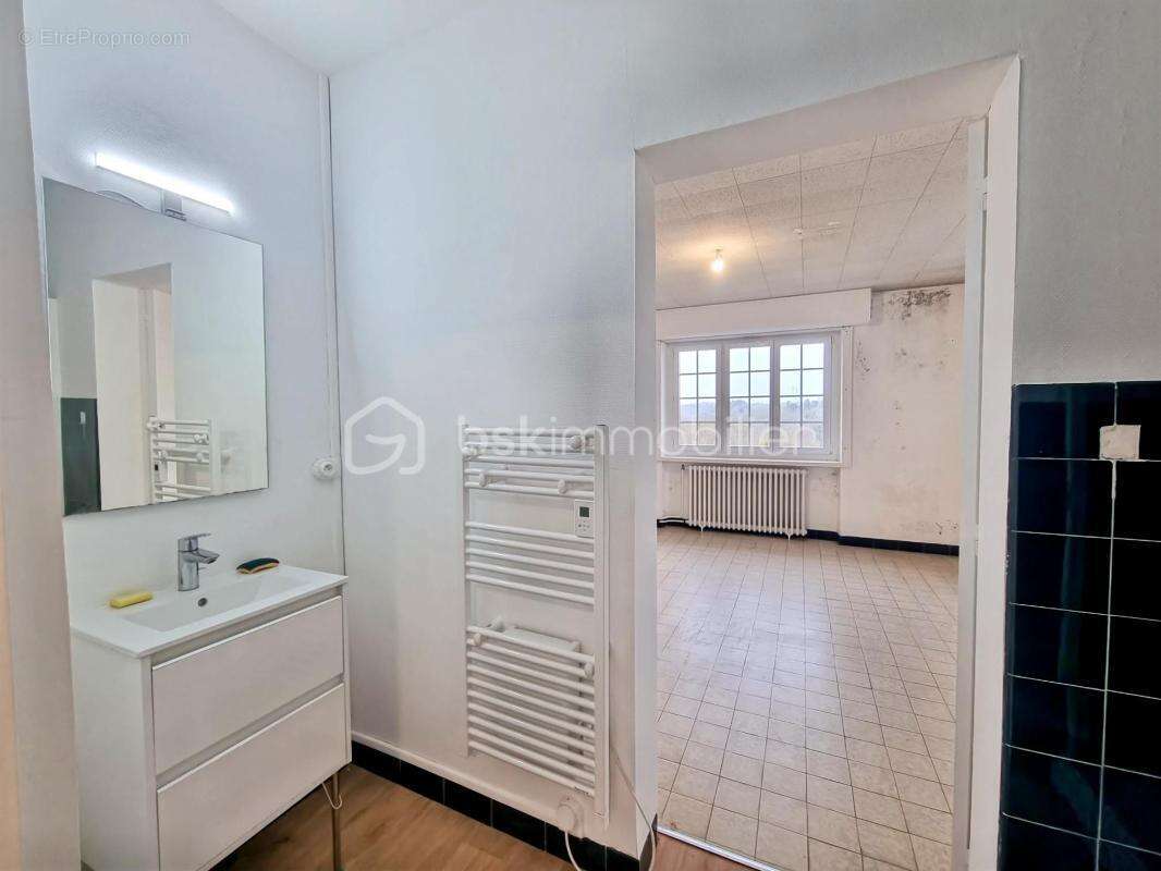 Appartement à ELLIANT