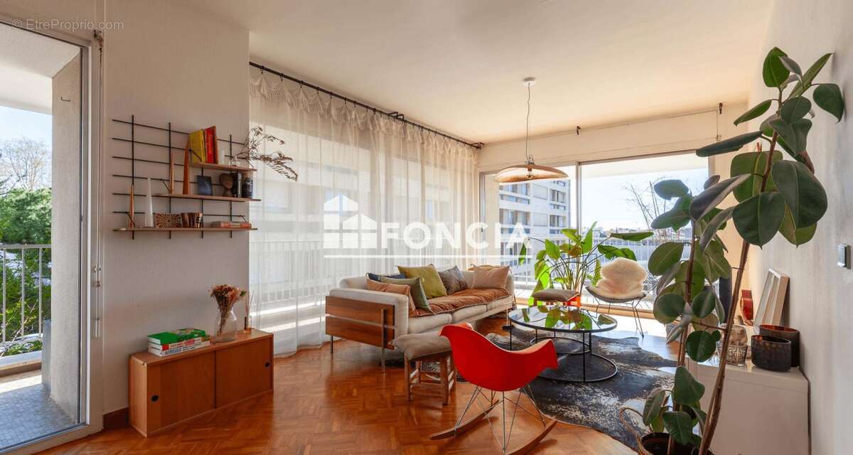 Appartement à MARSEILLE-8E