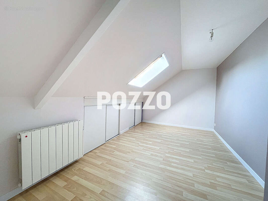 Maison à LE MESNIL-RAOULT