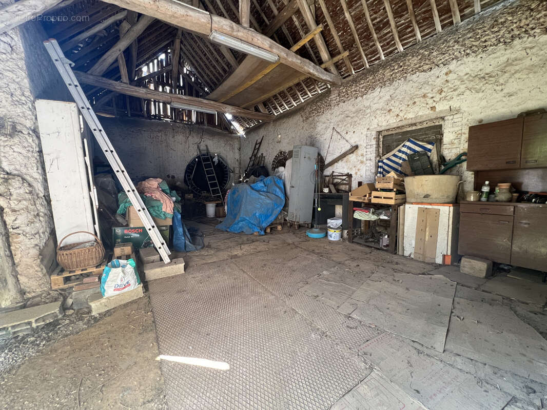 Maison à MEZIERES-EN-DROUAIS