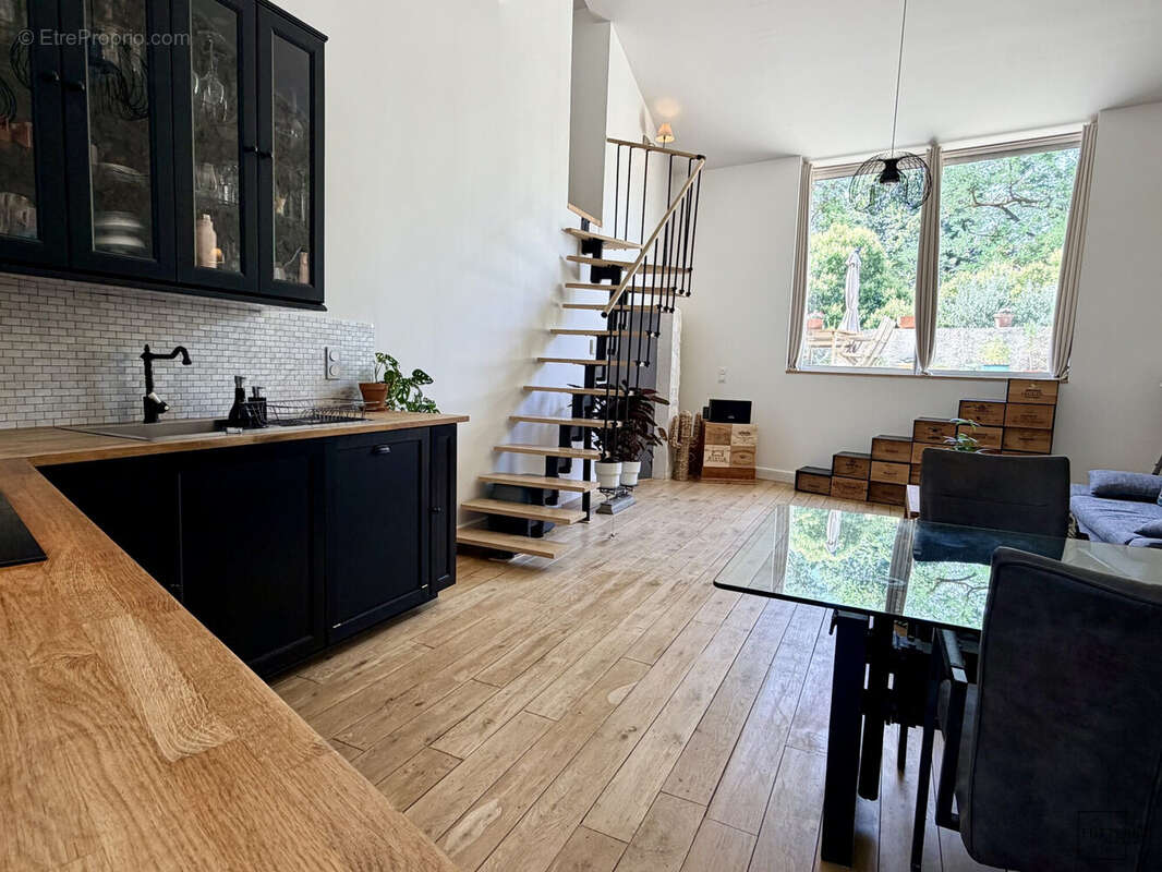 Maison 207 m² à Armissan  - photo 4