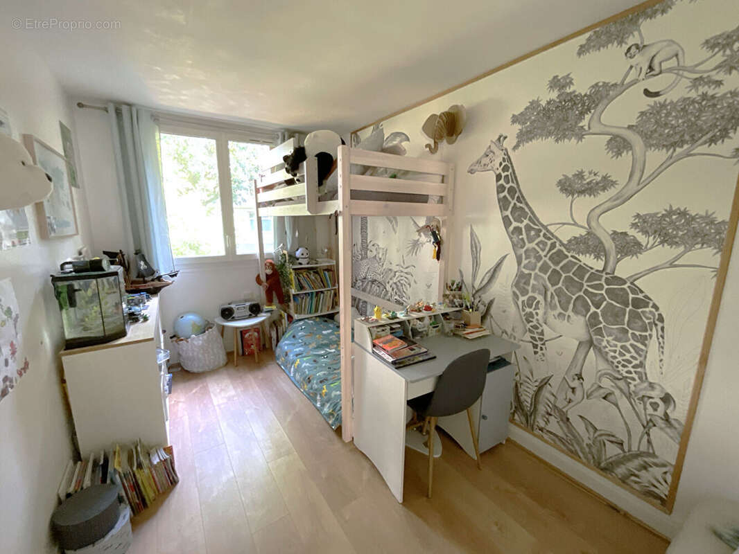 Appartement à BUC