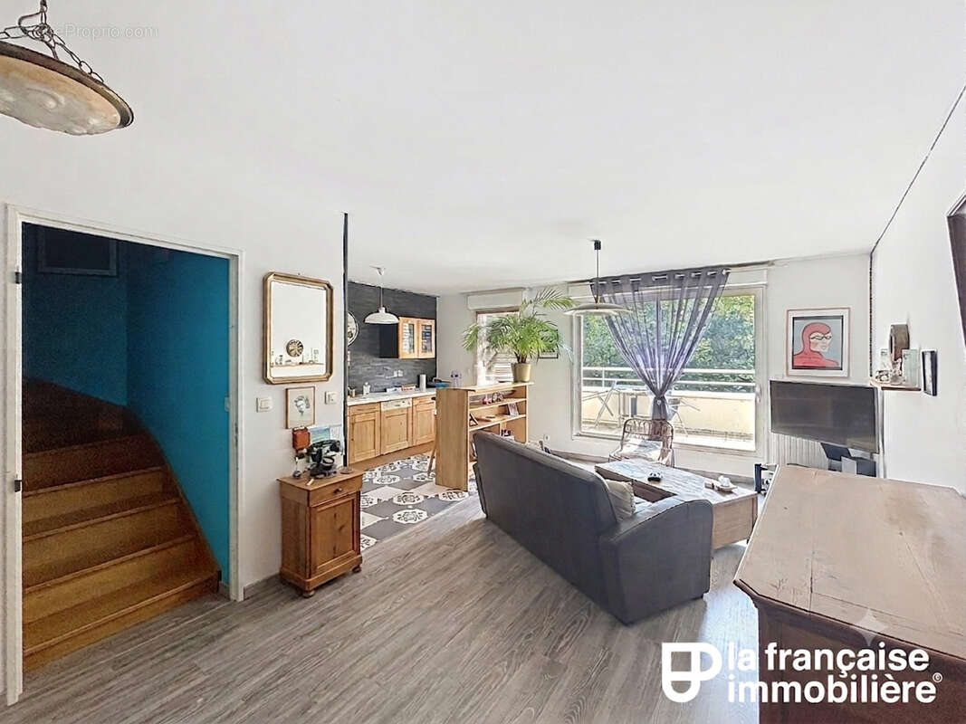 Appartement  duplex 82m²  -  3 chambres -  Garage fermé - Thorigné-Fouillard - photo 3