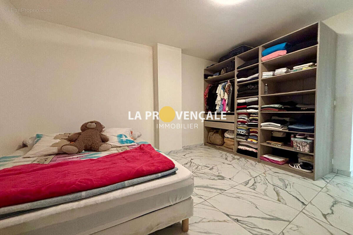 Appartement à TRETS