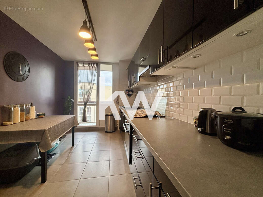 Appartement à SAINT-GENIS-LAVAL