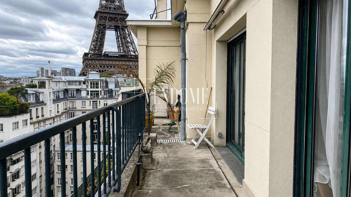 Appartement à PARIS-7E