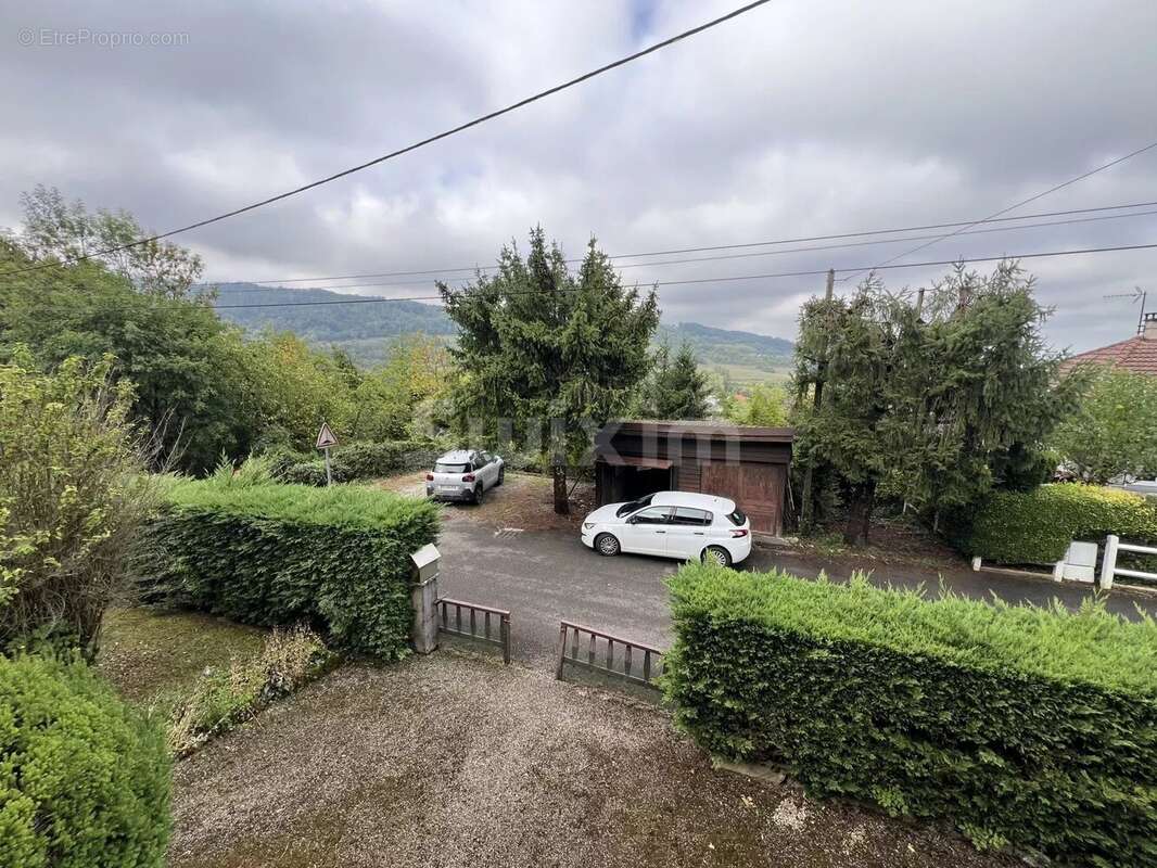 Maison à LONS-LE-SAUNIER