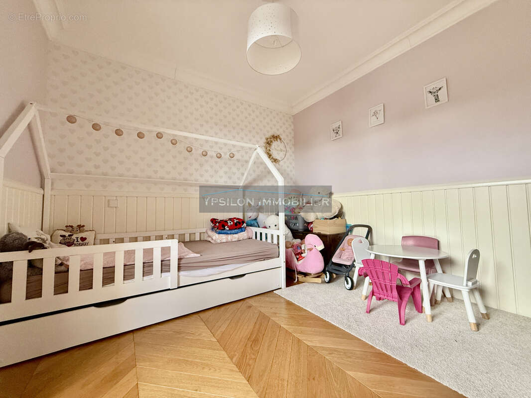 Maison à CONTES