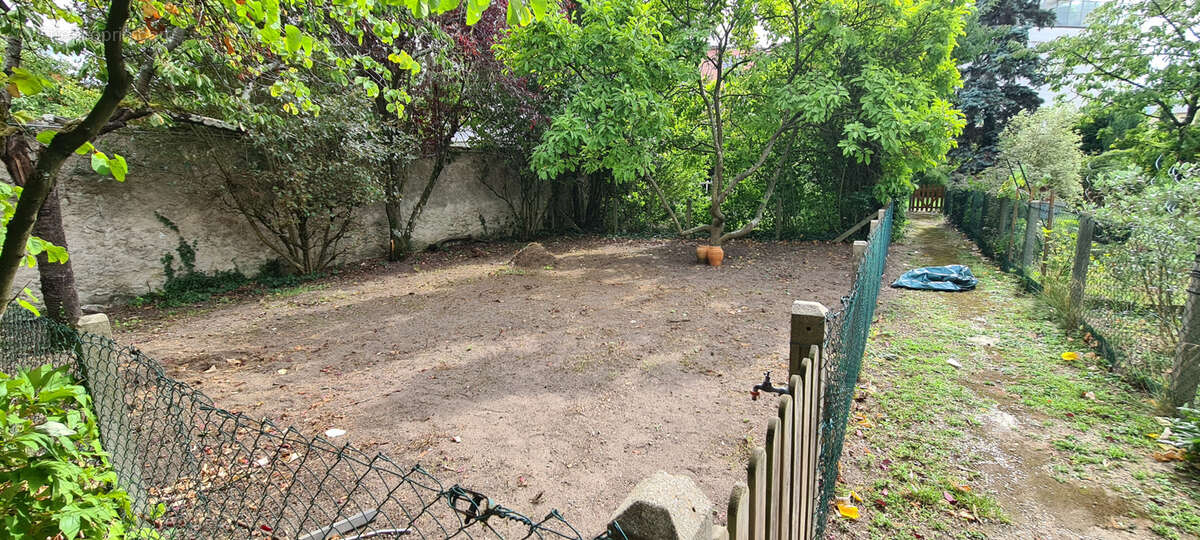 Appartement à LE PERREUX-SUR-MARNE