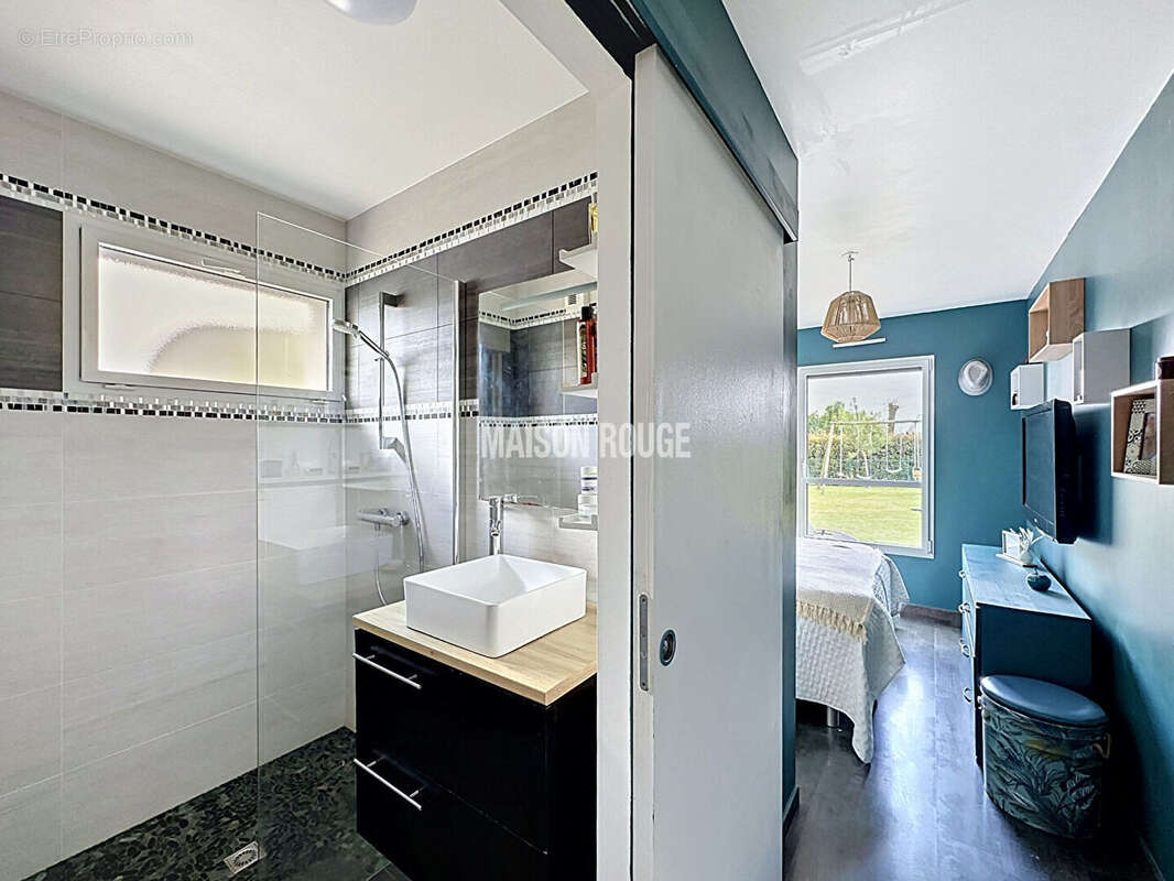 Maison contemporaine 4 chambres avec vie de plain-pied et jardin à Brusvily proche Dinan - photo 6
