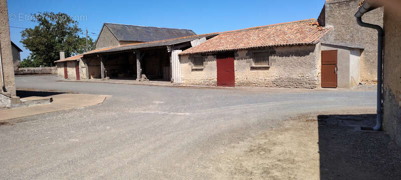Ferme à vendre 7 pièces  Villeneuve ASSAIS LES JUMEAUX (79) - photo 4