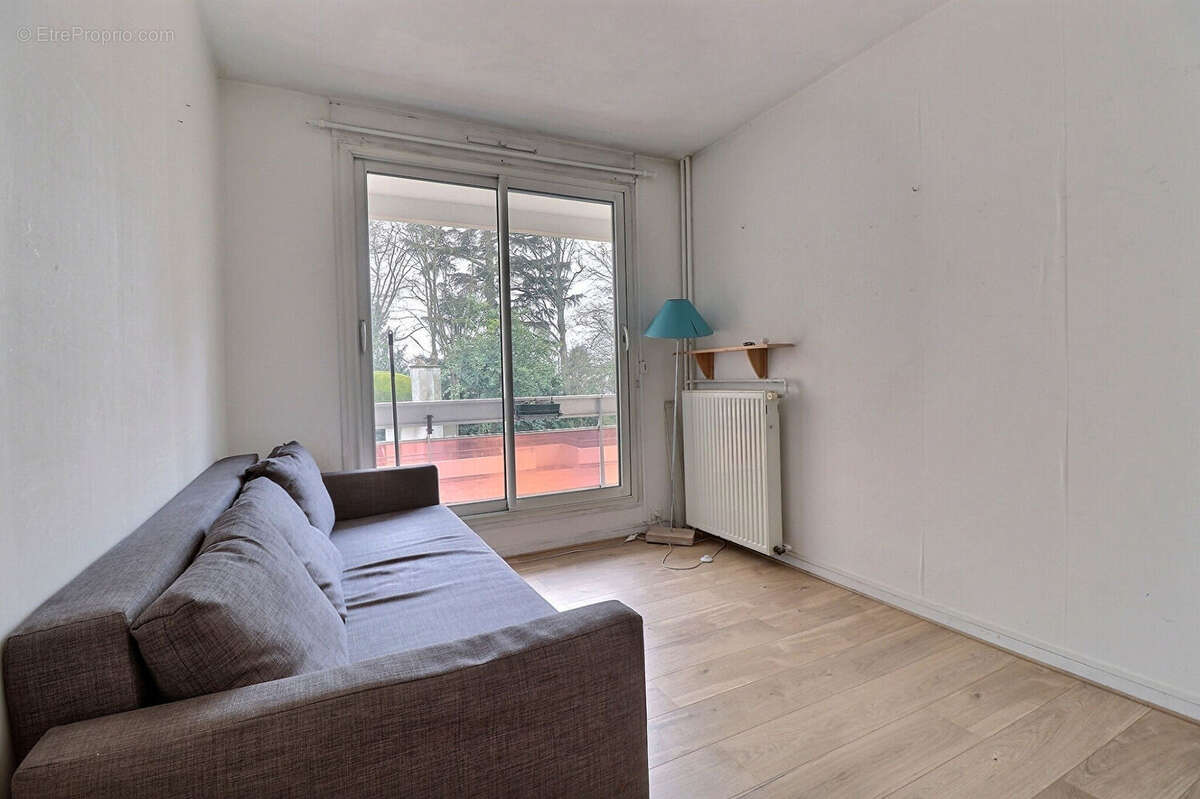 Appartement à MAREIL-MARLY