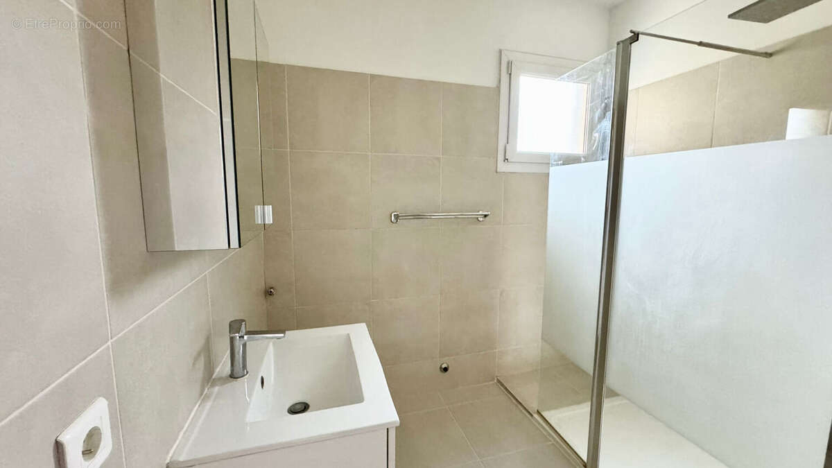 AIX EN PROVENCE - Appartement type 3 de 64m² - photo 6