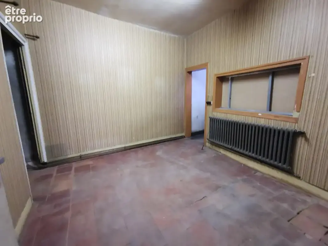 Maison de 251 m2 à rénover avec local commercial - photo 13