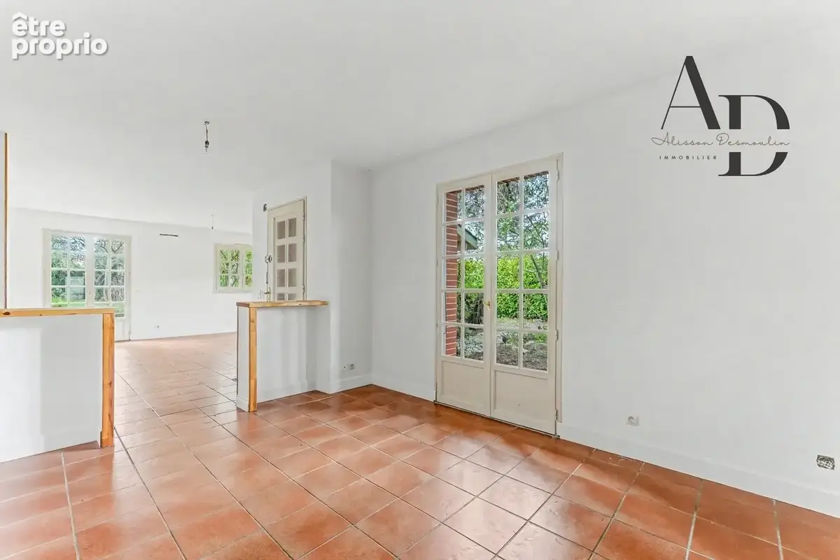 Maison 6 pièces 161 m² à vendre à Montgiscard (31450) - photo 3
