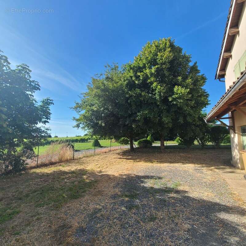 Maison à DENICE
