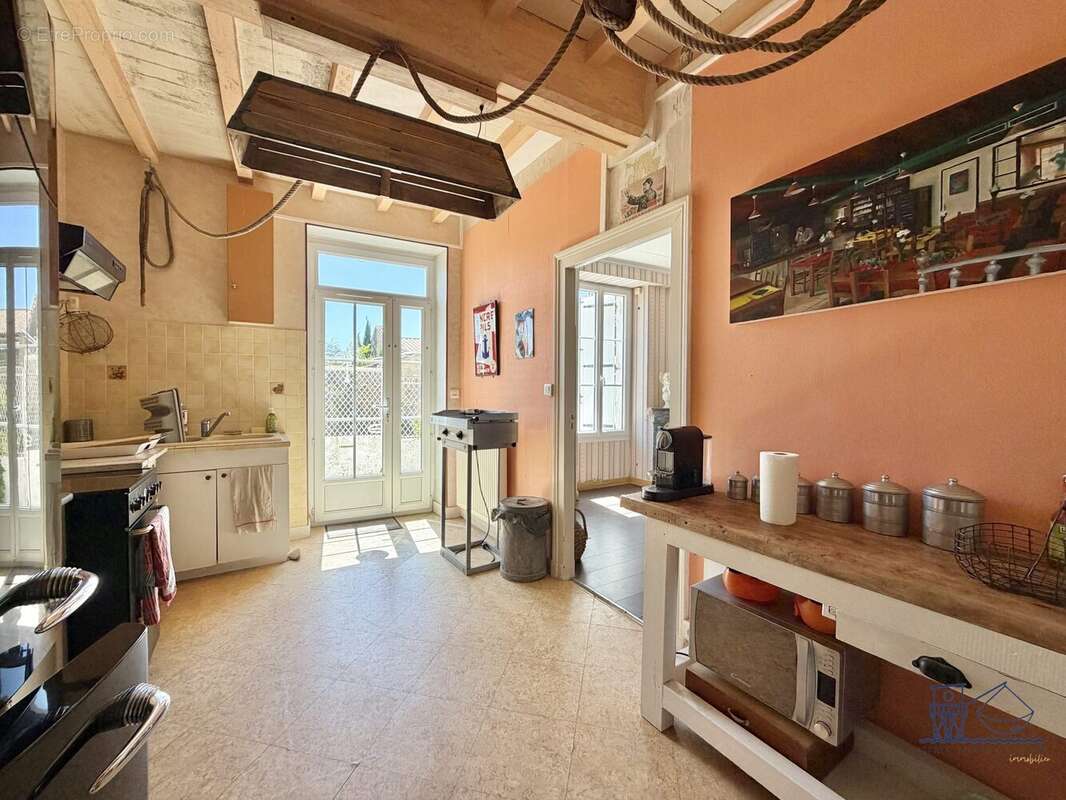 Maison 105 m² à Saint-Fort-Sur-Gironde  - photo 4