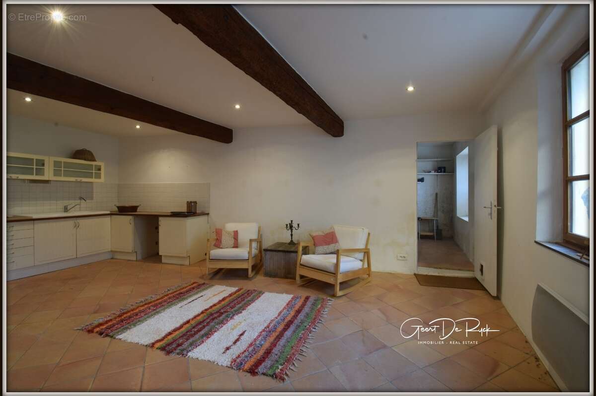 Maison à vendre T6  145 m² proche de SERVIES EN VAL (11) avec toit terrasse et vue panoramique - photo 7