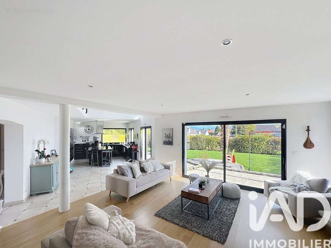 Photo 3 - Maison à ISNEAUVILLE