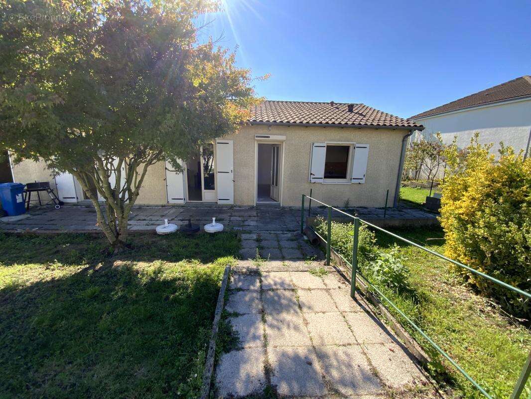 Maison à LE PALAIS-SUR-VIENNE