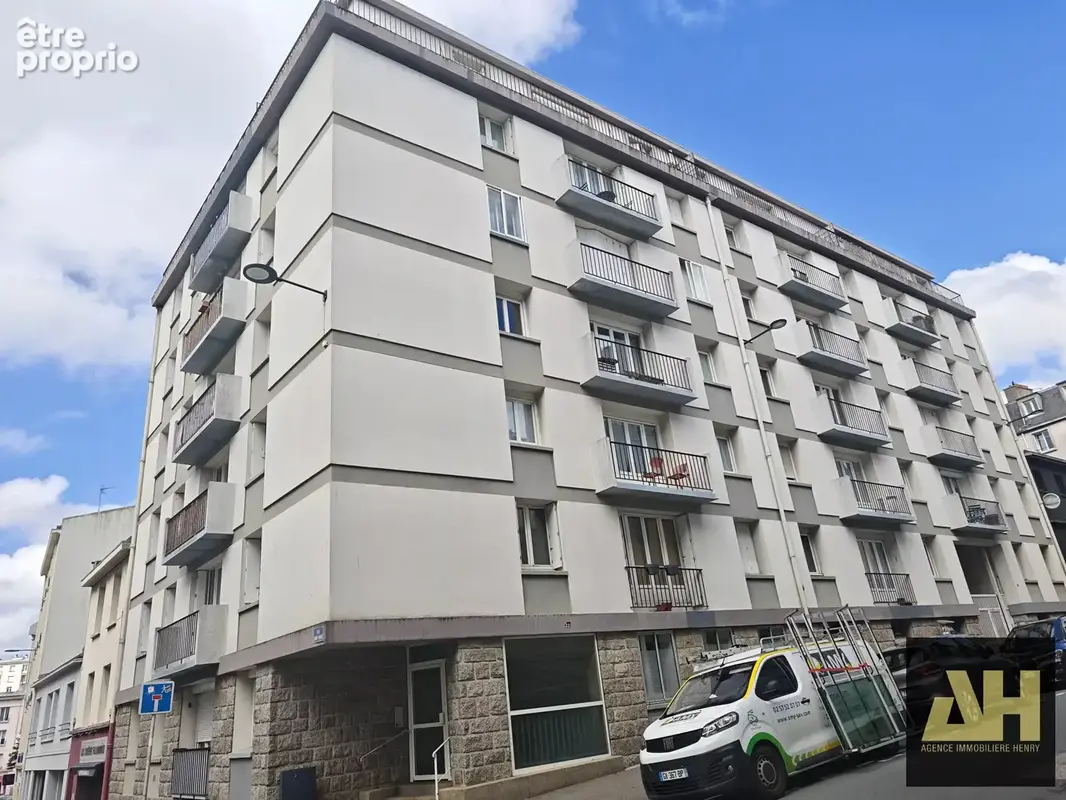 Rare - centre ville - appartement t4 de 71 m2 avec ascenseur et balcon - parfait état - photo 13