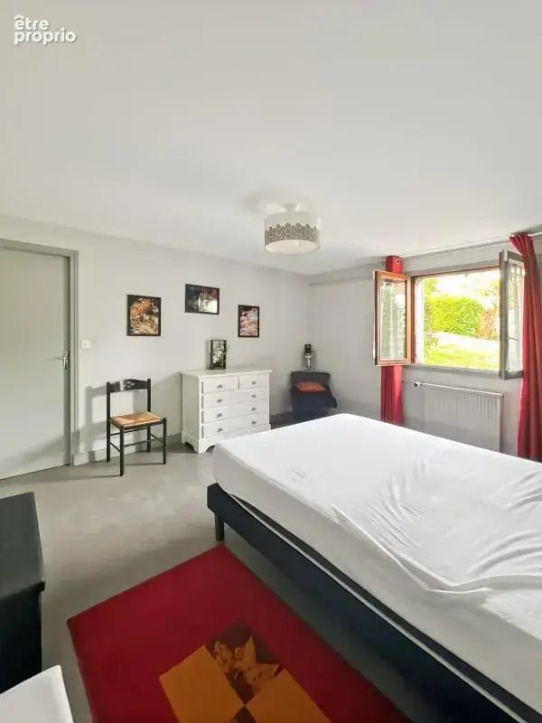 Maison familiale avec piscine, espace indépendant et grand jardin verdoyant - photo 36