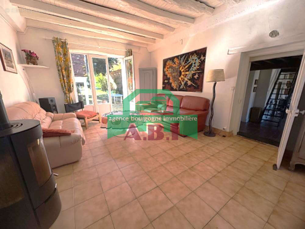 58, 6mns de Brinon et 15mns Prémery et Varzy - Propriété avec cachet ancien préservé d'env 183m2 hab sur 1421m - photo 7