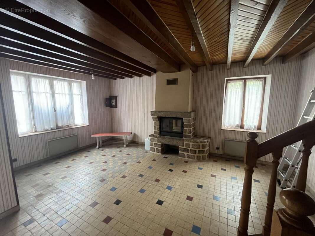 Maison à SAINT-FRAIMBAULT