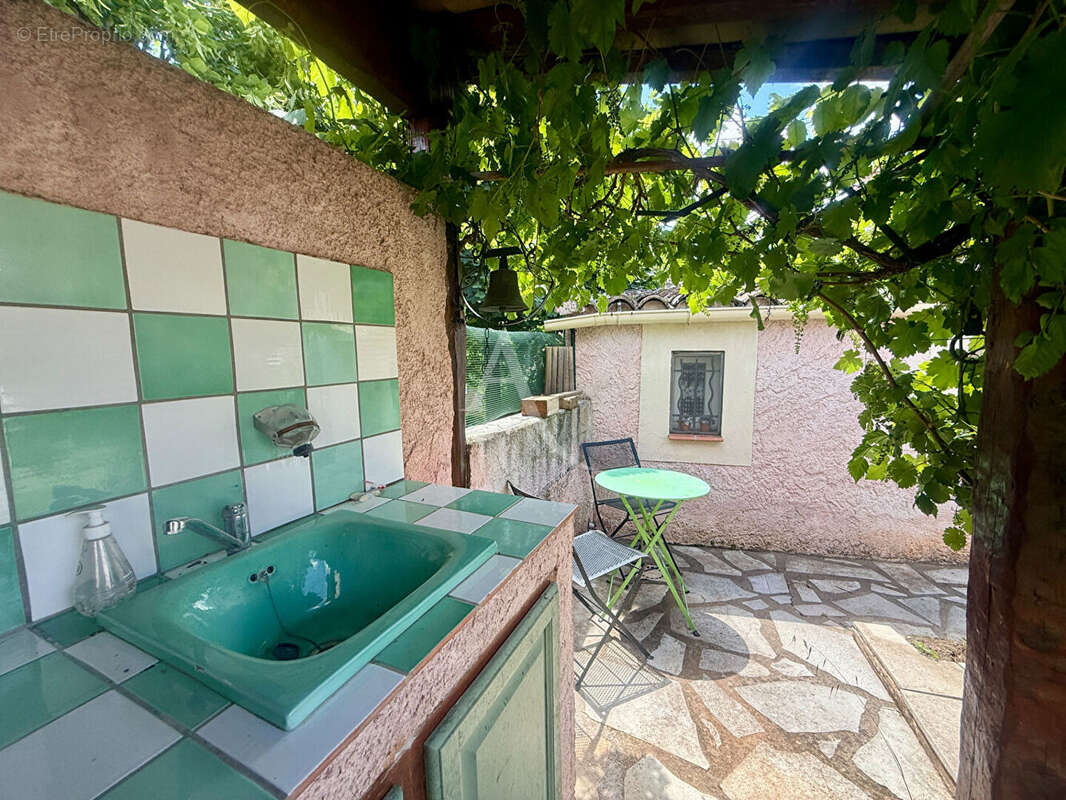 Maison à SAINT-JULIEN