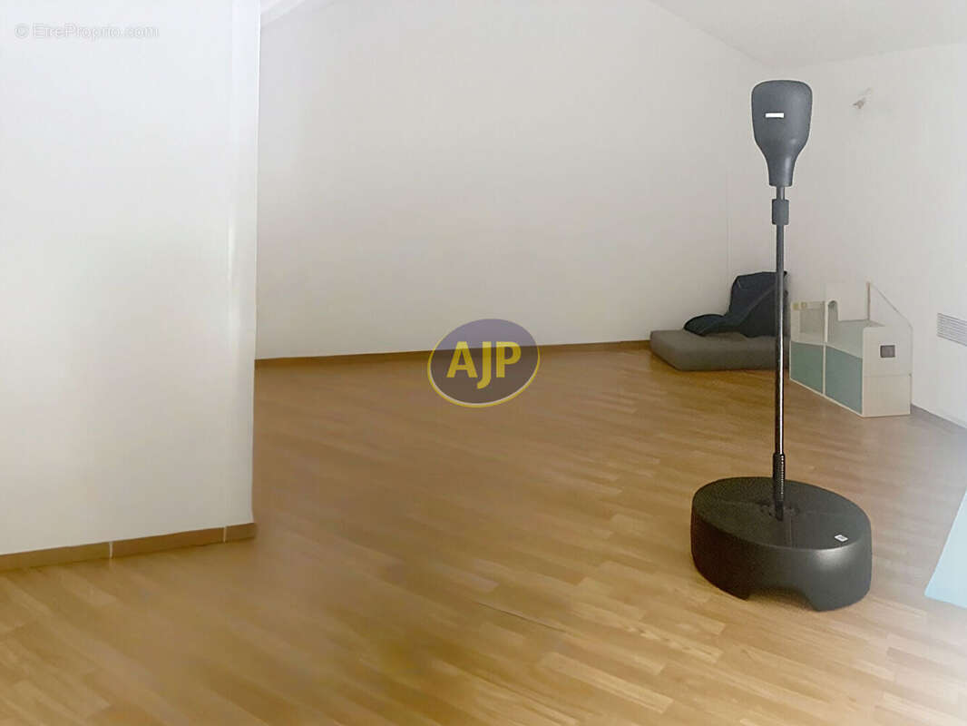 Appartement à LE VERDON-SUR-MER