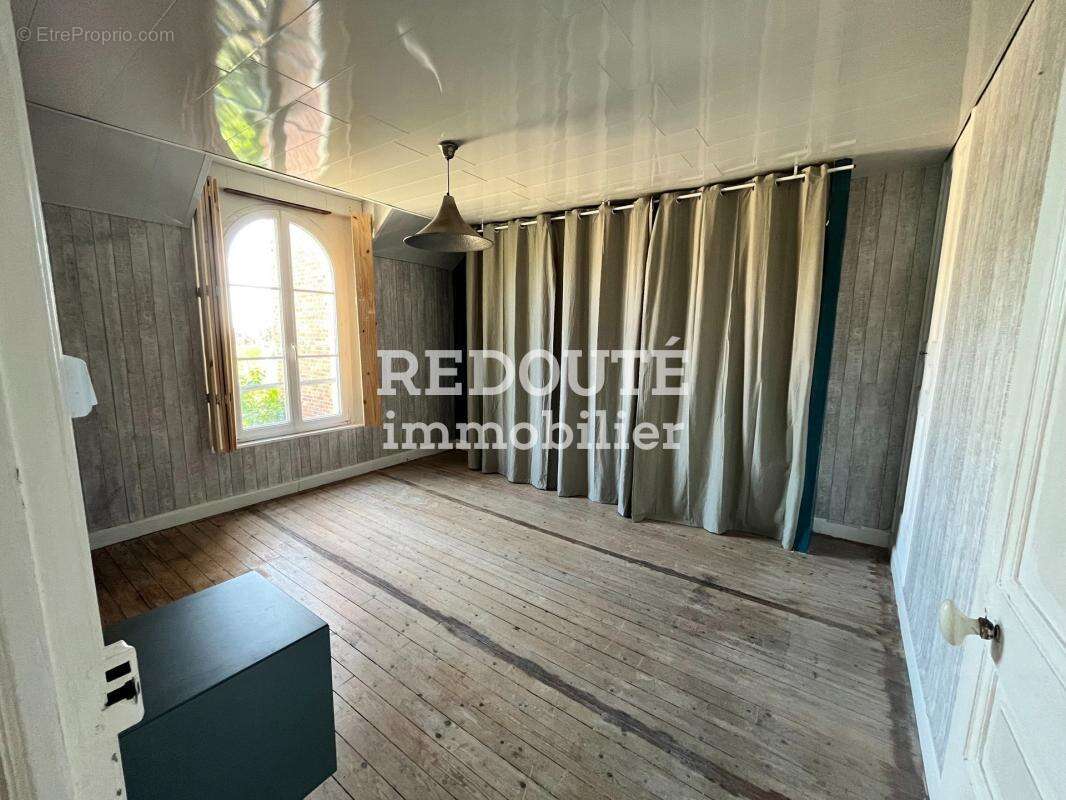 Maison à SAINT-JEAN-SUR-TOURBE