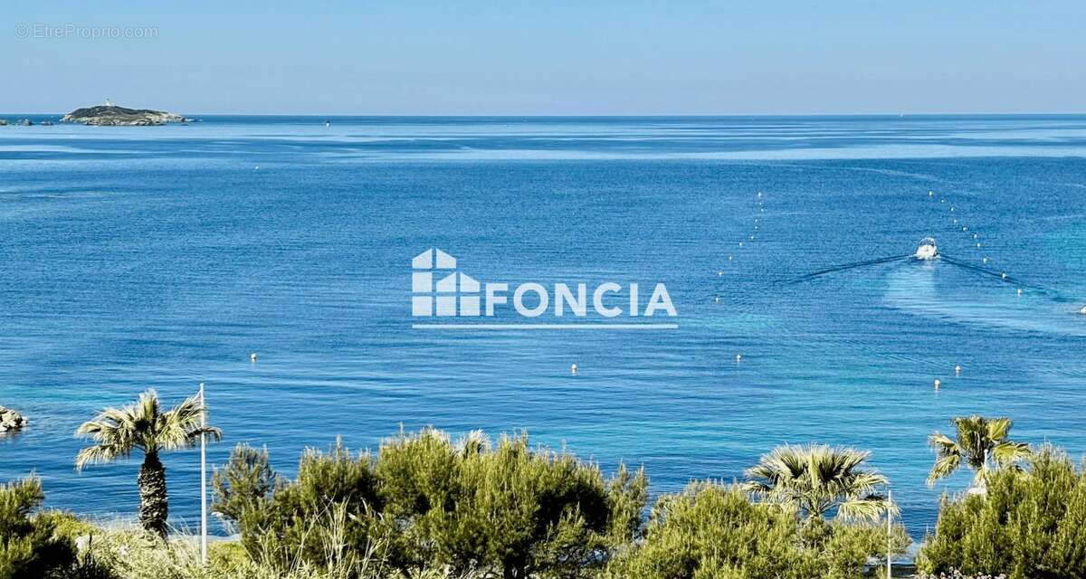 Appartement à SIX-FOURS-LES-PLAGES