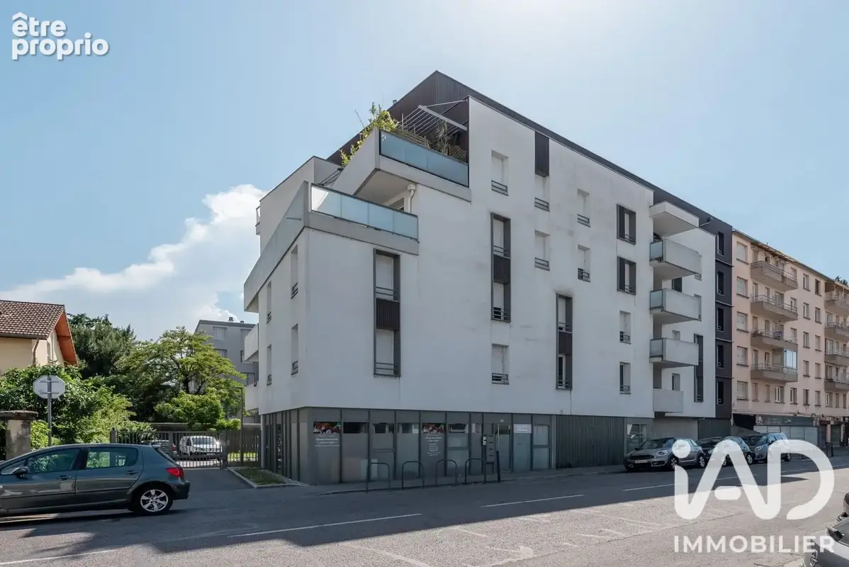 Photo 1 - Appartement à SAINT-MARTIN-D'HERES