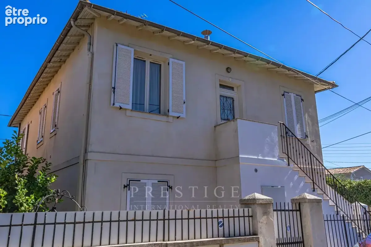 Juan les pins, maison avec 3 appartements loués, 3 terrasses, grenier - photo 27