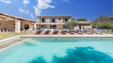 Maison 282 m² à Saint-Remy-De-Provence  - photo 2