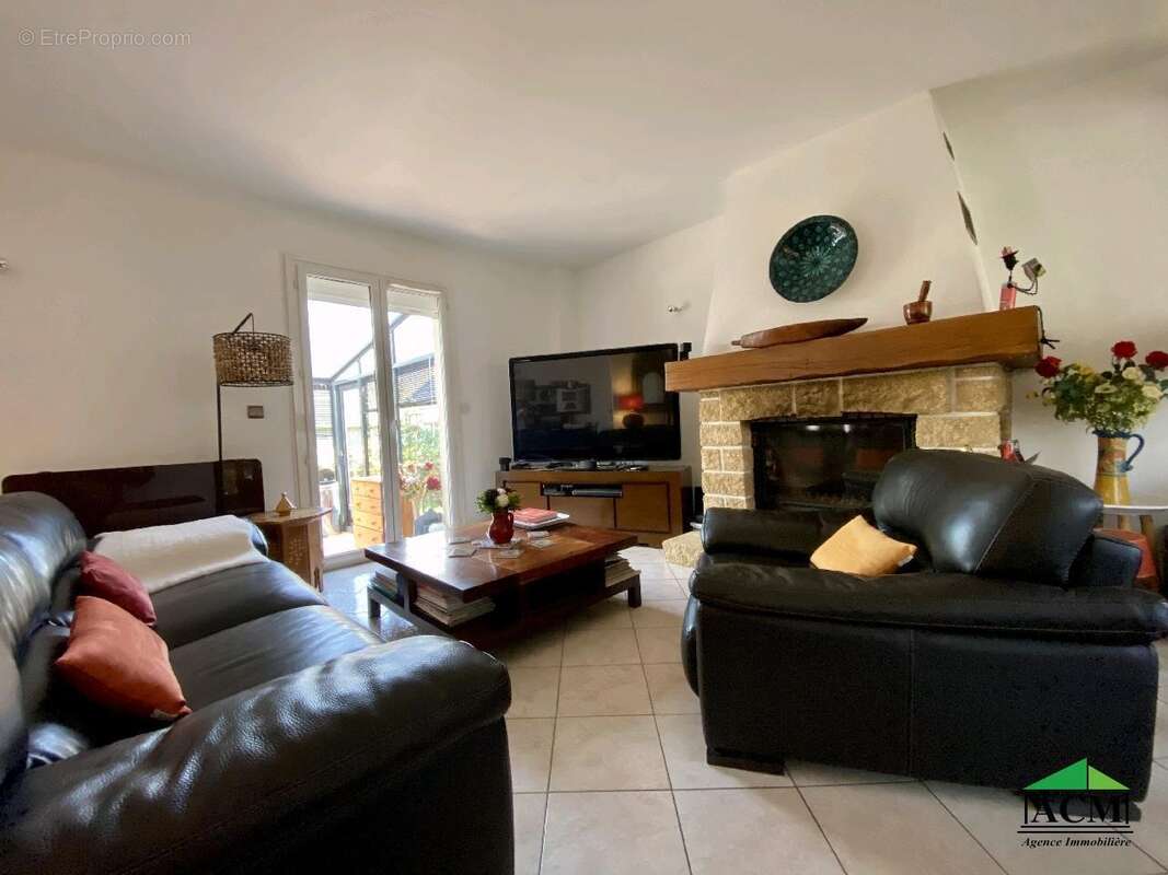 Maison à MERY-SUR-OISE