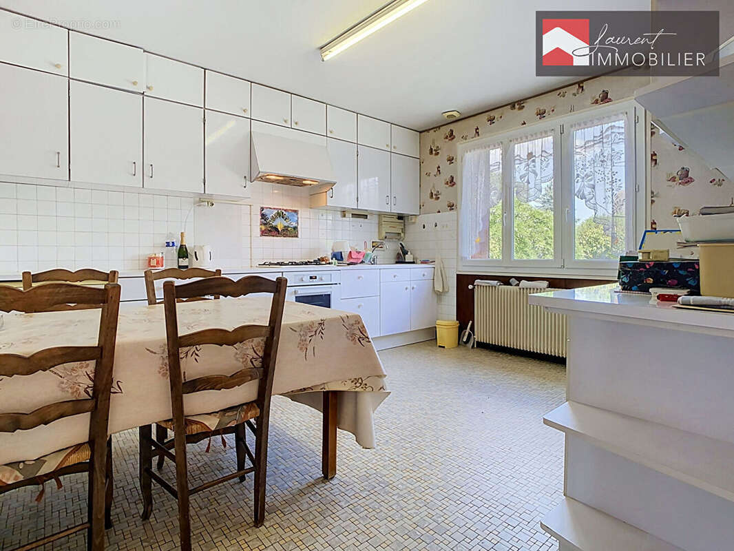 A VENDRE: Maison familiale avec hangar à BRIENNE - photo 3