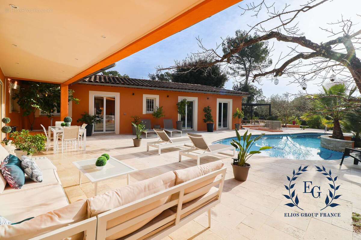 Maison à FLASSANS-SUR-ISSOLE