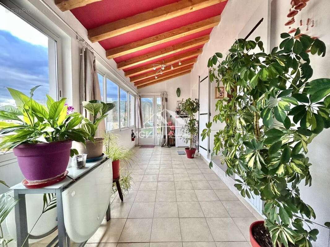 Maison à SAINT-MARTIN-DE-VALGALGUES