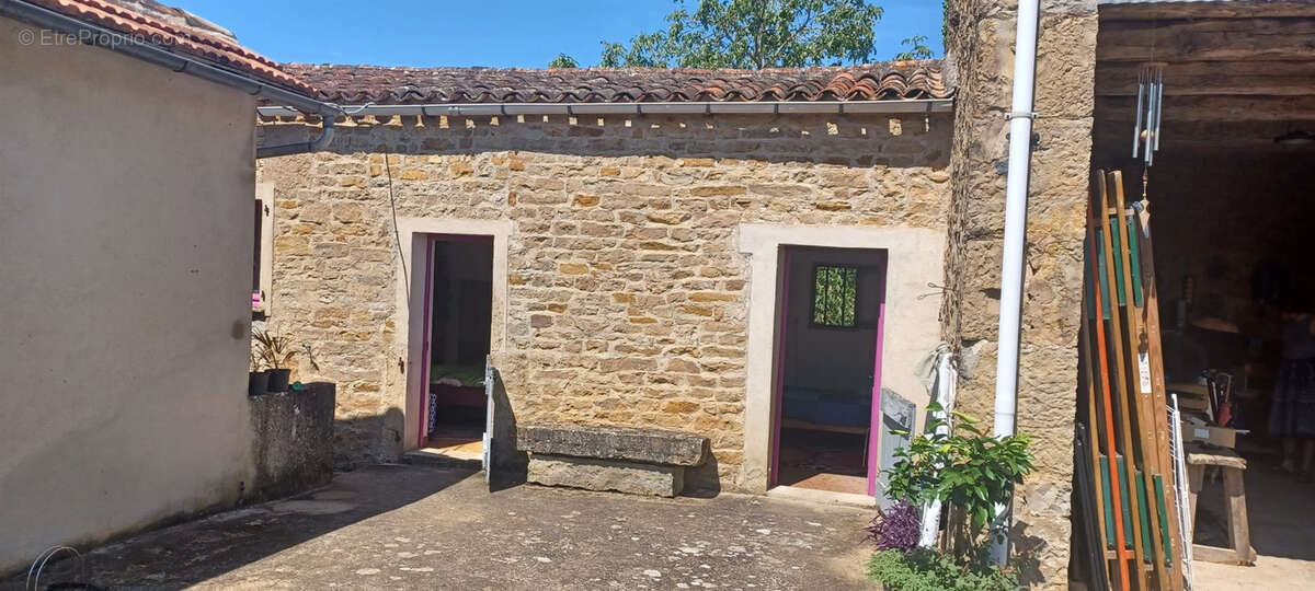 Maison à VAREN