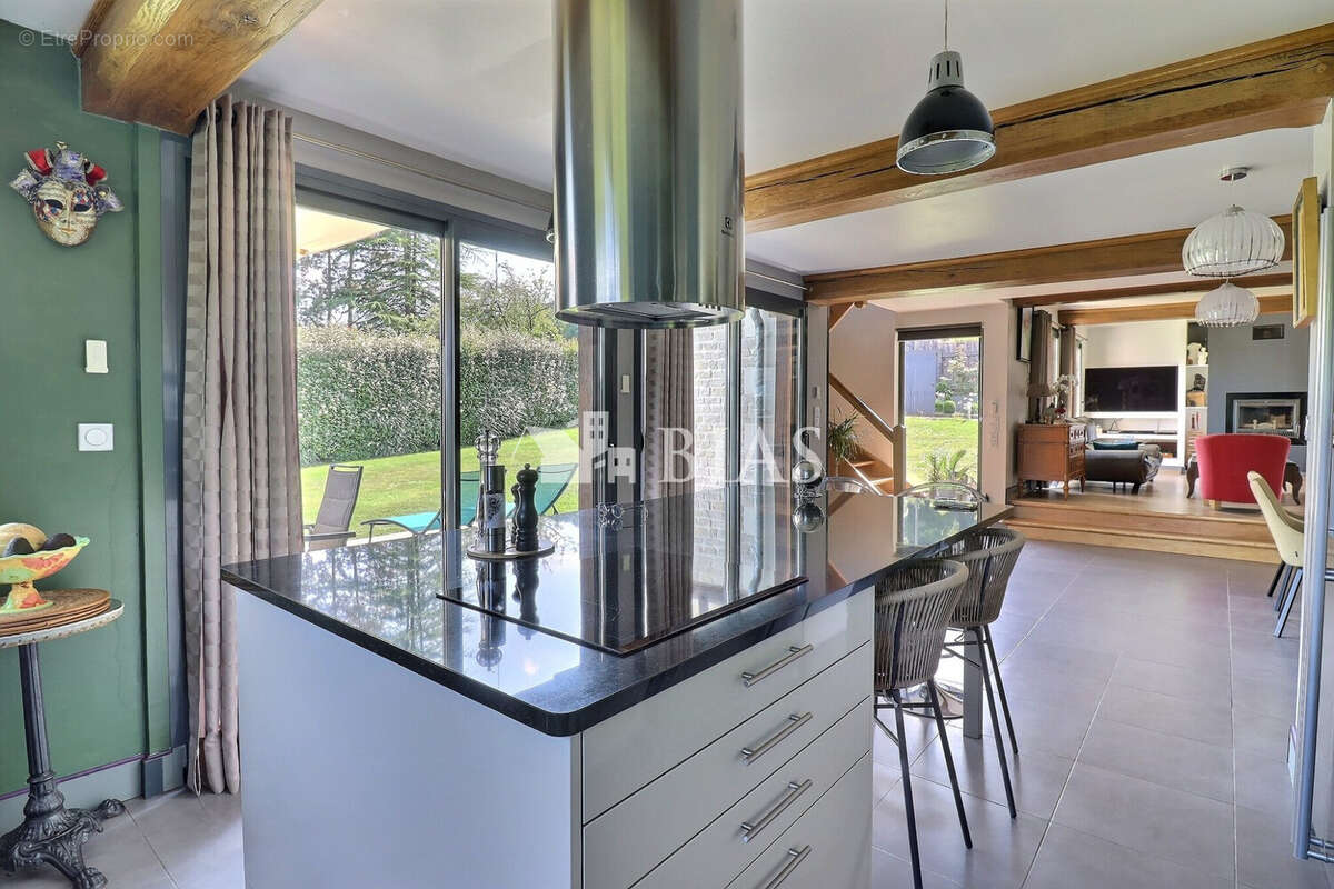 Maison 175 m² à Foulbec  - photo 6